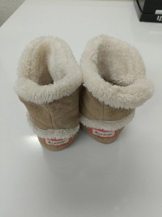 Zapatillas borreguito beige