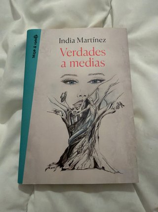 Verdades a medias - India Martínez