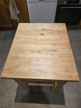 Mesa de cocina de madera