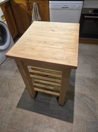 Mesa de cocina de madera