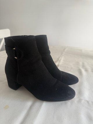 Botines Negros de Mujer