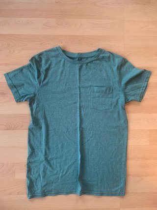 Camiseta Verde con Bolsillo
