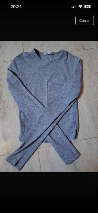 Camiseta de manga larga Bershka gris