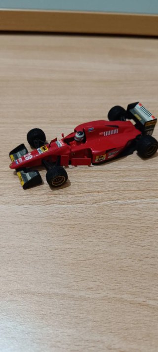 Modellino Ferrari F1 412 T1b '94 Onyx 1:43