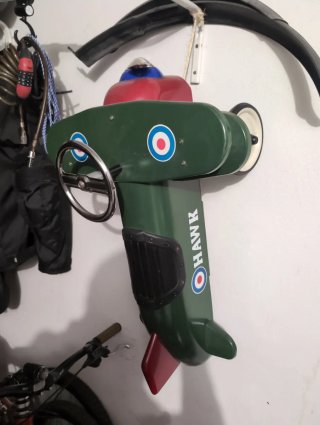 Avión de metal para niños HAWK