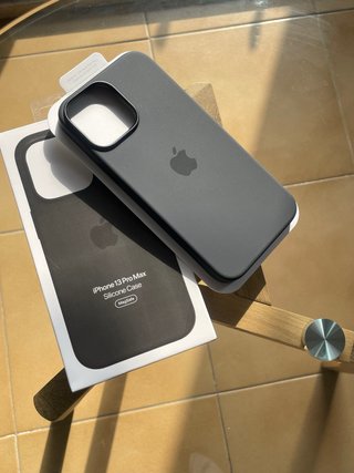 Cover magsafe iPhone 13 Pro Max nuova