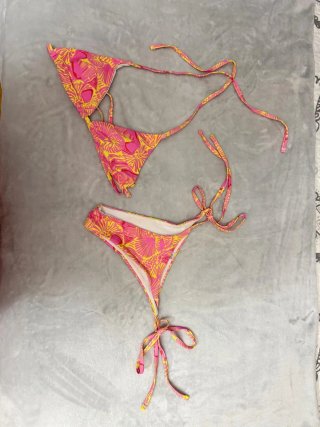 Bikini Shein Rosa y Amarillo