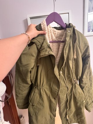 Abrigo Zara verde forro polar