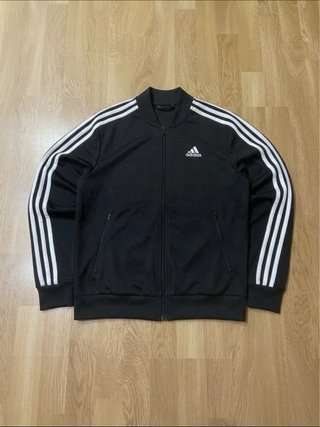 Chaqueta Adidas negra 3 bandas Talla XS
