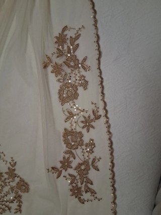 Manteleta Fallera de Tul Bordada