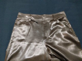Pantalón Zara largo dorado talla 38