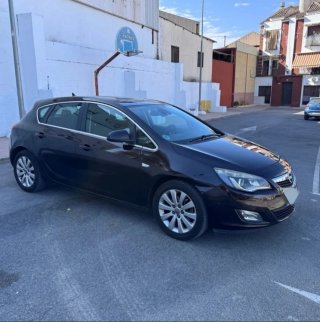 Opel Astra 2012