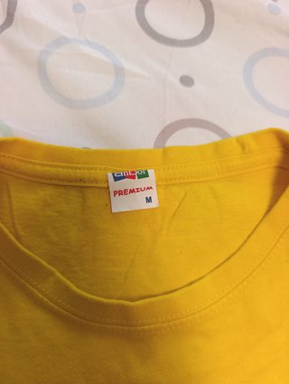 Camiseta hombre amarilla