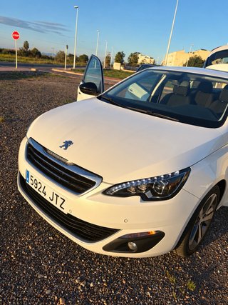 Peugeot 308 2016