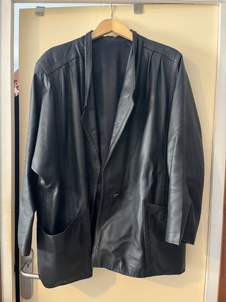 Chaqueta de Piel Negra