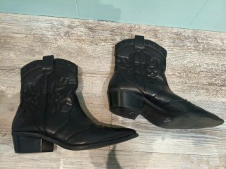 Botines Stradivarius Negros Talla 39