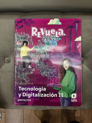 Varios libros de texto de 2 Eso