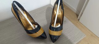 Zapatos de tacón Chocolat D'or negros y camel