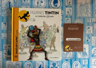 Libro de la coleccion de figuras de Tintin