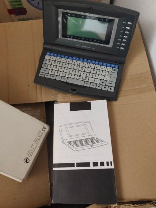 Mini ordenador vintage 64KB