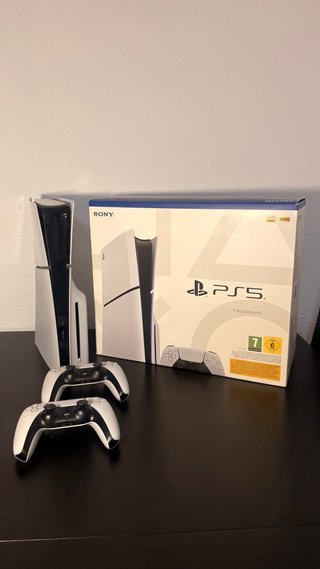 PlayStation 5 Sony Blanca + 2 Mandos
