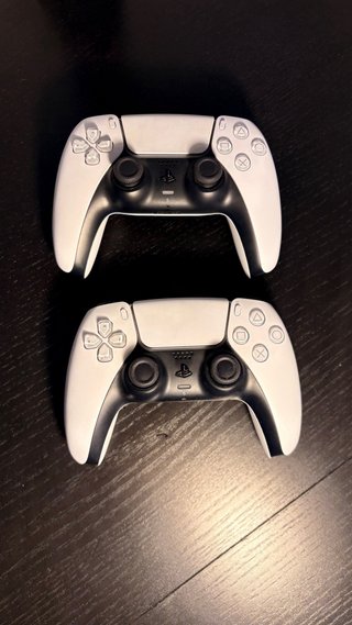 PlayStation 5 Sony Blanca + 2 Mandos