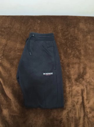 Pantalón de chándal Mc Kenzie negro