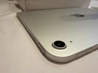 iPad 10ª gen 64GB argento + Apple Pencil con scatole