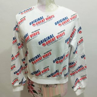 Sudadera estilo cropped. H&M