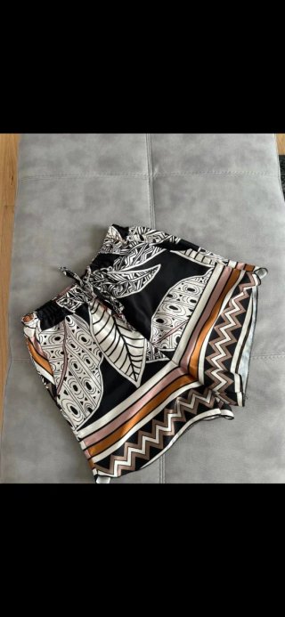 Pantaloncini estivi fantasia