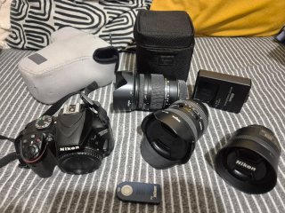 Nikon D3400 con 3 obiettivi