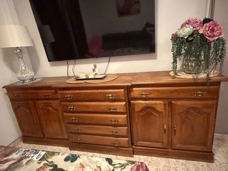 Mueble de salón de roble