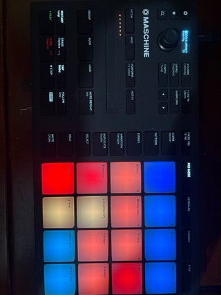 Native Instruments Maschine Mikro 3