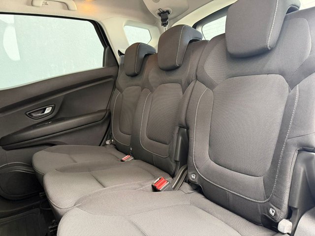 RENAULT Scenic Zen Blue dCi 88 kW 120CV  18