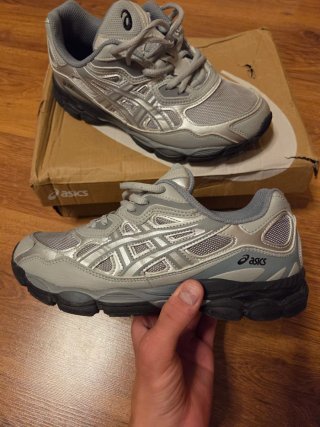 Zapatillas Asics Grises