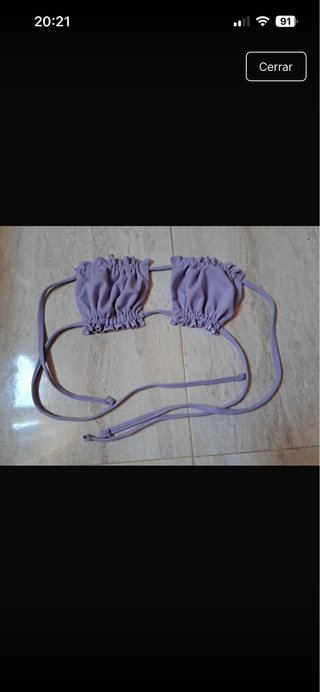 Parte de arriba de bikini morada