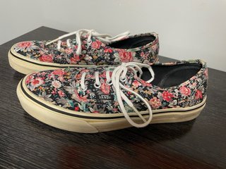 2 Pares de Zapatillas Vans