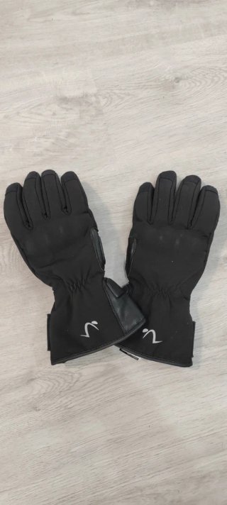 Guantes de moto negros homologados con proteccione