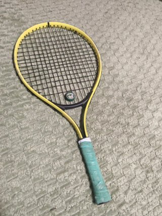 Raqueta de tenis infantil amarilla