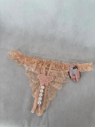 Set de 4 Tangas de Encaje con Perlas