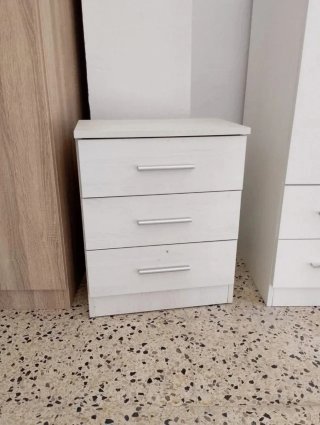 MESITA DE NOCHE