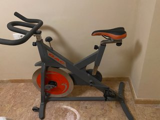 Bicicleta Spinning Gris y Naranja