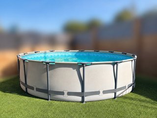 Piscina desmontable con depuradora monobloc