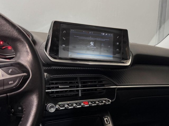 PEUGEOT 2008 Active BlueHDI 100 SS BVM6