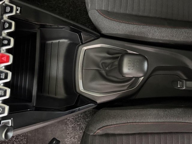 PEUGEOT 2008 Active BlueHDI 100 SS BVM6