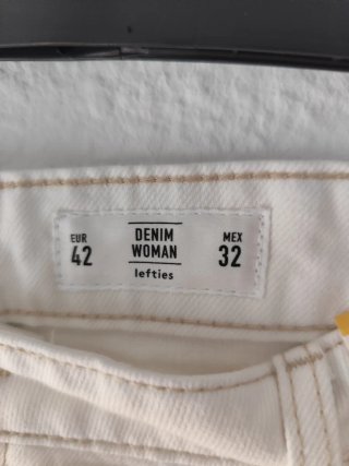 Pantalón Vaquero Blanco Zara Talla M