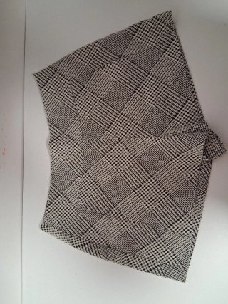 Pantalón Corto Gris Elegante