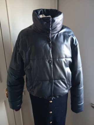 Bomber efecto cuero Zara negro