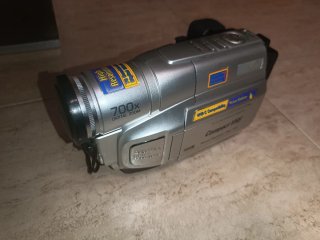 Videocámara JVC VHS-C 700x Zoom Digital