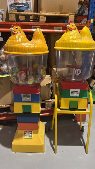 2 Máquinas de Bolas con Forma de Gallina